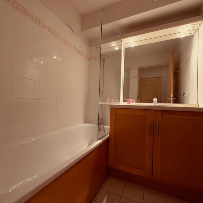 Le Nid D'Aran Apartman Bagnères-de-Luchon Kültér fotó