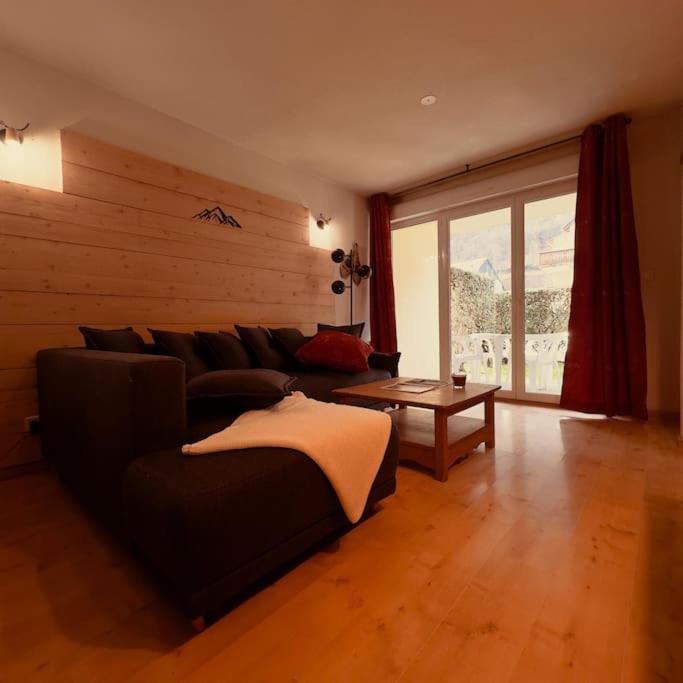 Le Nid D'Aran Apartman Bagnères-de-Luchon Kültér fotó